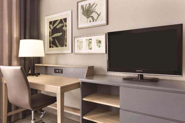 Country Inn & Suites by Radisson Springfield Southeast