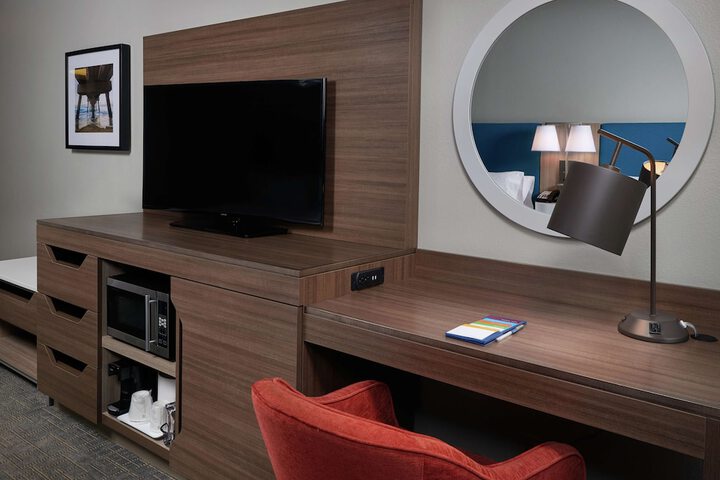 Room 12 of 42