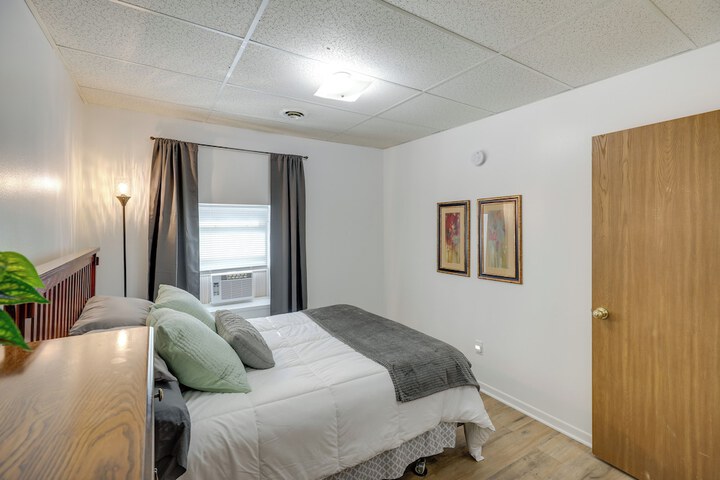 Bright Yankton Apartment Near Meridian Bridge