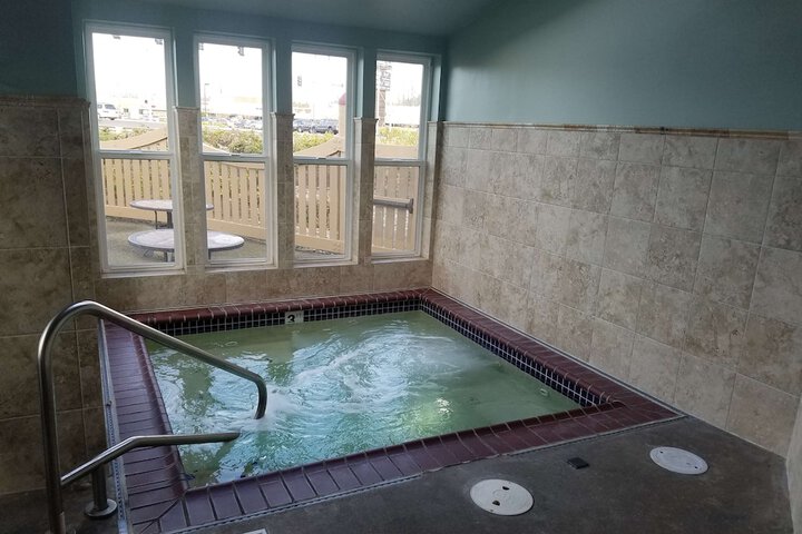 Pool 4 of 55