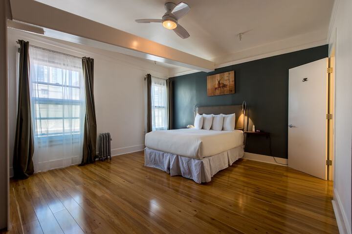 Room 36 of 40