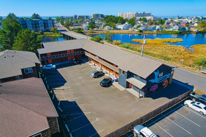 Coast River Inn by OYO Seaside