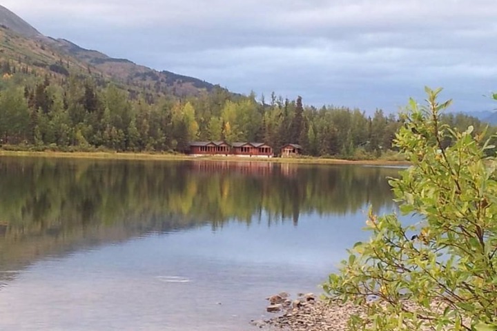 Summit Lake Lodge