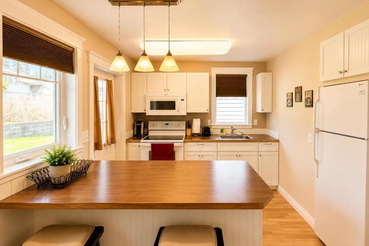 Triple Tree Suites