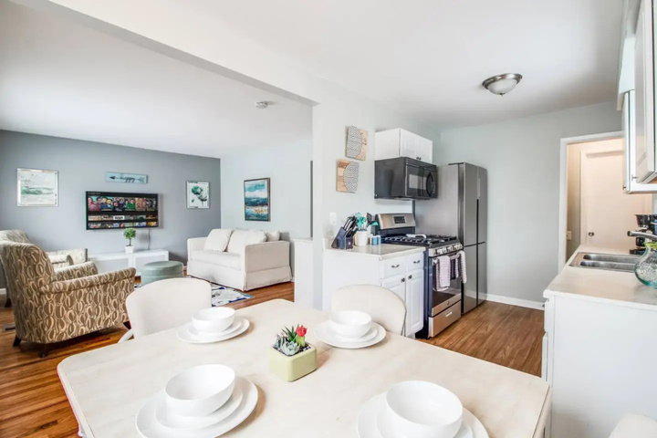 Beautiful Retreat Home Near Auburn Hills Waterford