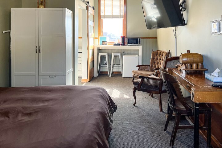 Room 12 of 62
