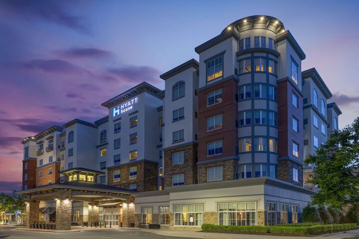 Hotel 1 of 51