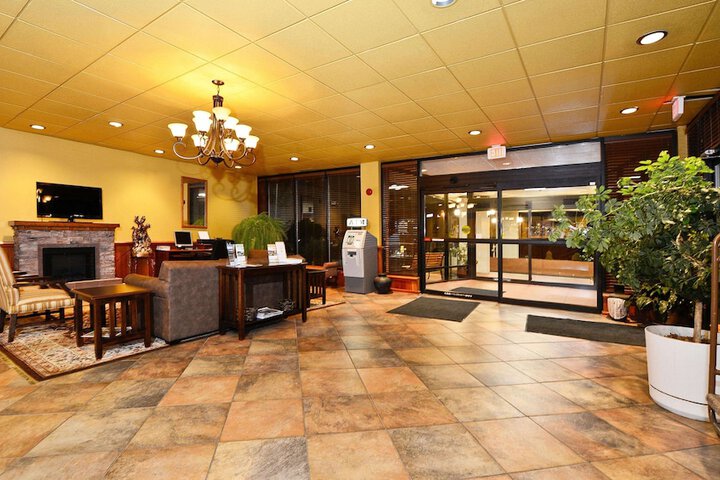 Hotel Interior 17 of 37