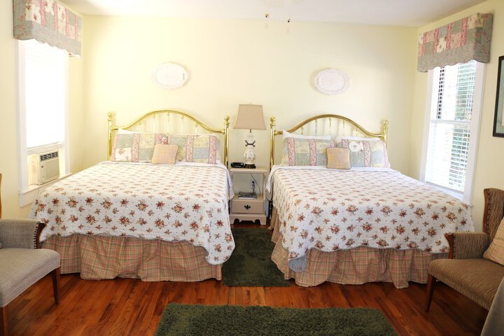 Room 93 of 143