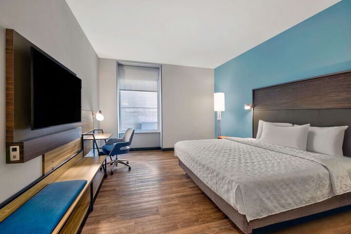 Room 15 of 46