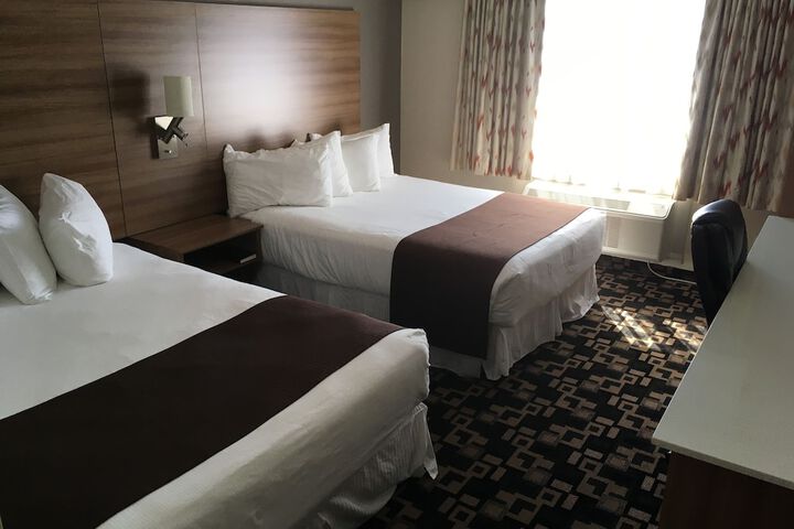 Room 48 of 80