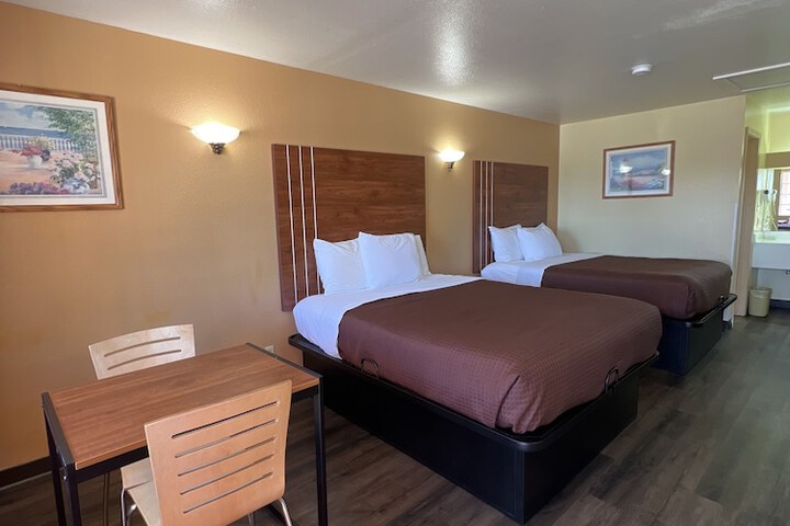 Room 14 of 19