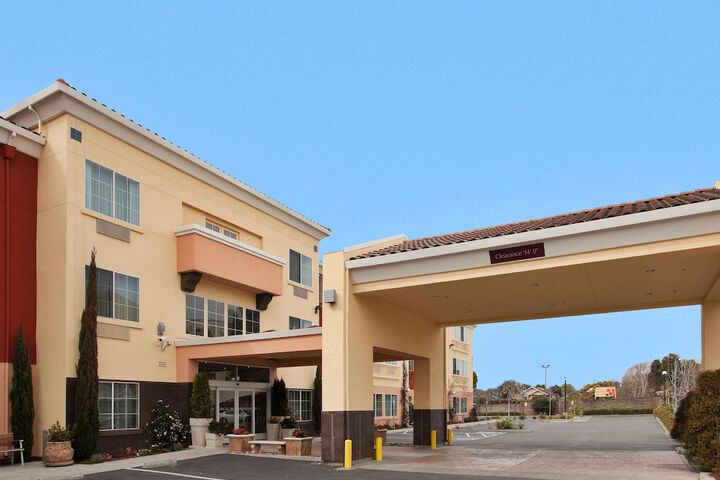 Hotel 11 of 150