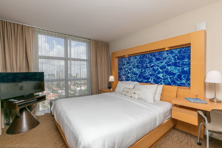Room 65 of 119