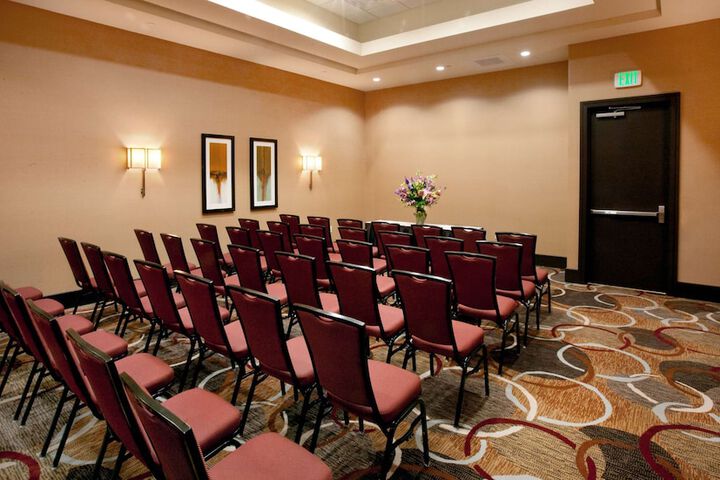 Embassy Suites Palmdale