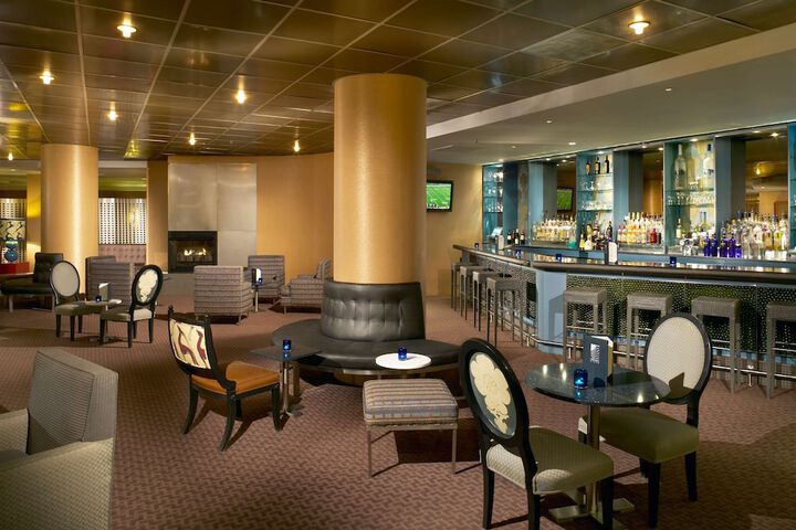 Lounge 96 of 108