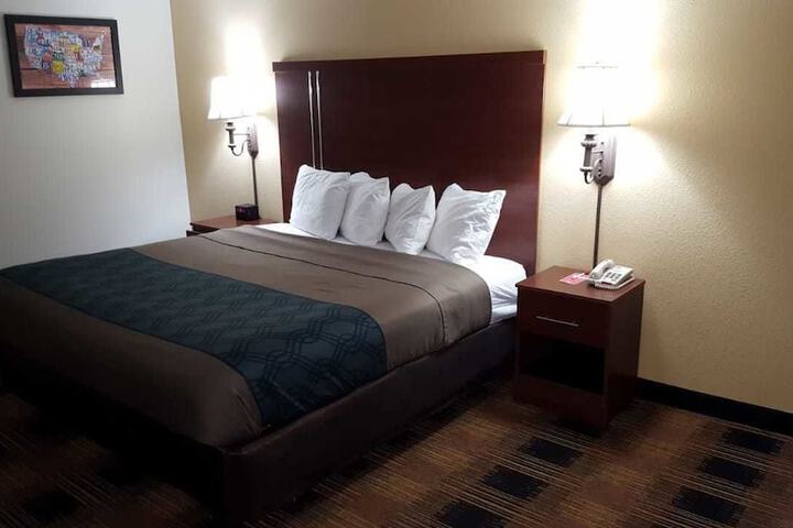 Room 29 of 32