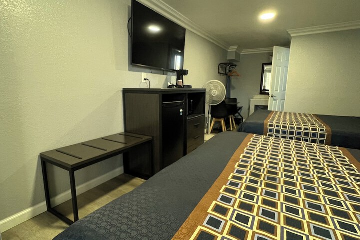 Room 19 of 22