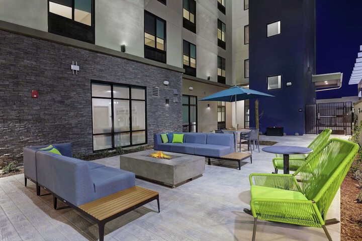 Terrace/Patio 40 of 41