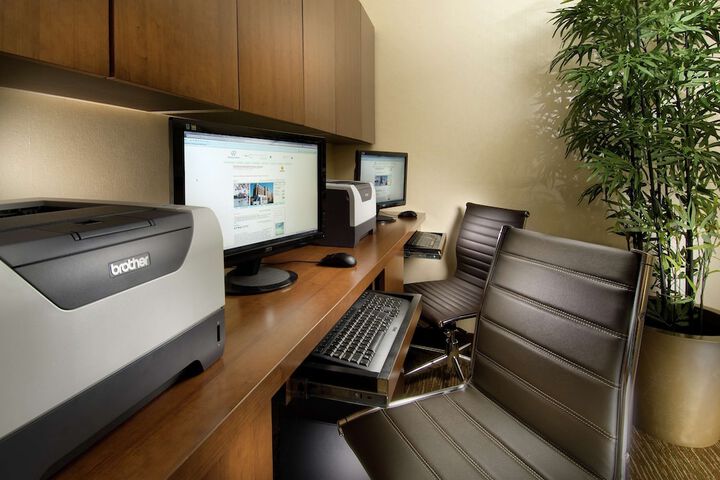 Business Center 62 of 62