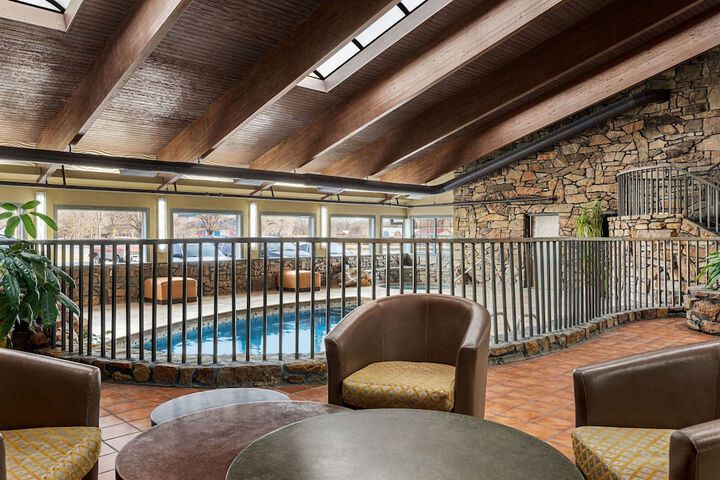 Pool 11 of 73