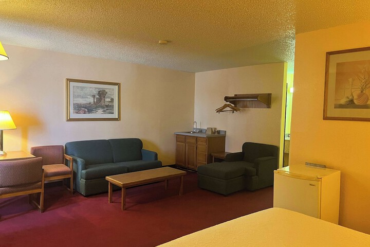 Room 22 of 32