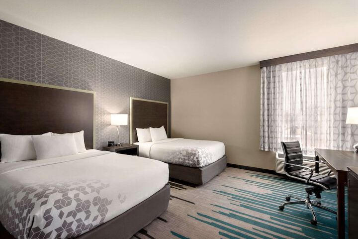 La Quinta Inn & Suites by Wyndham Clovis CA