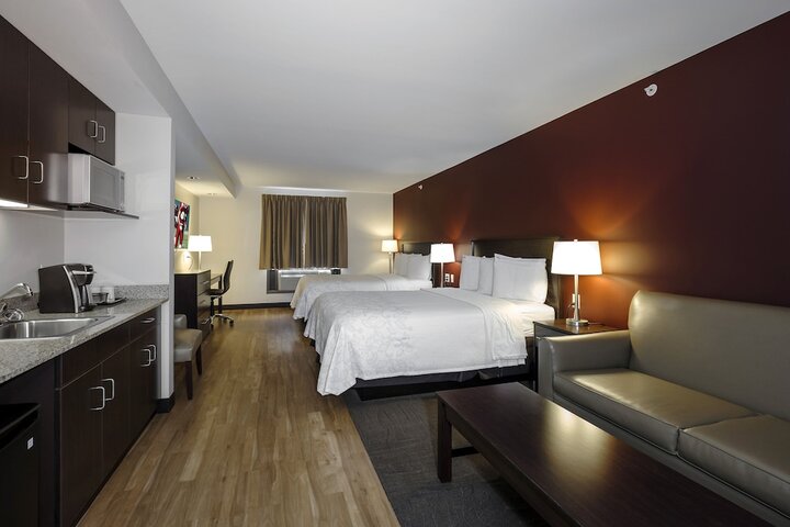 Room 30 of 43