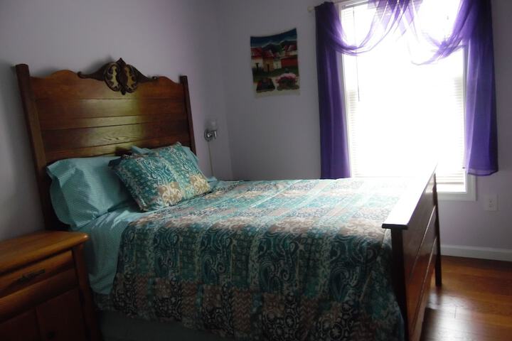 Room 11 of 37