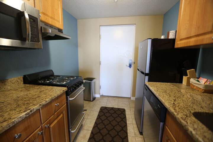 Shoreline Island Resort - Exclusively Adult