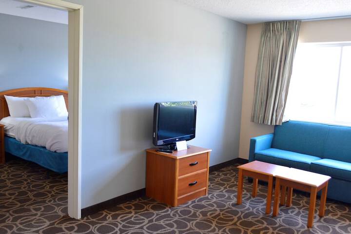MainStay Suites Dubuque at Hwy 20