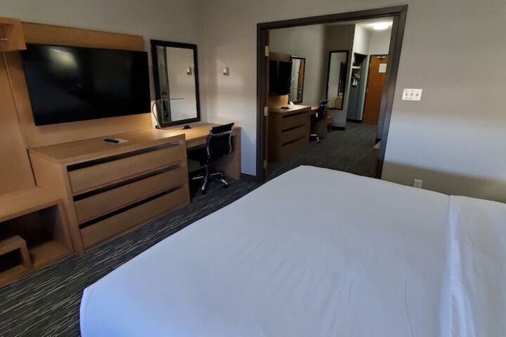 Room 17 of 88