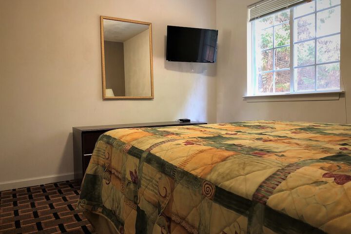 Room 35 of 49