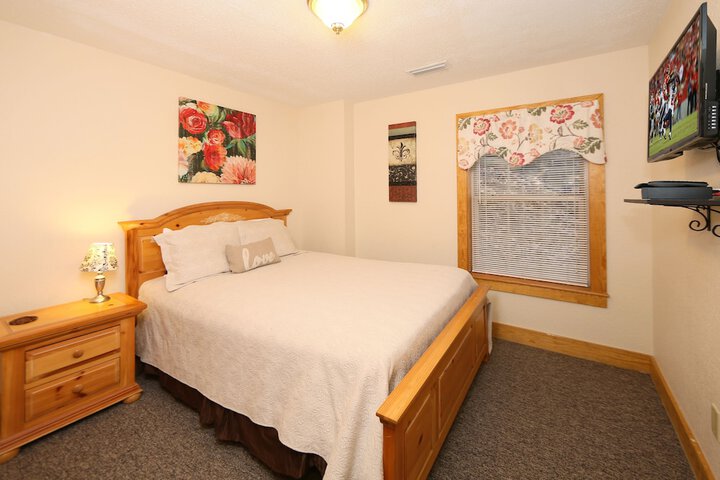 Room 17 of 46