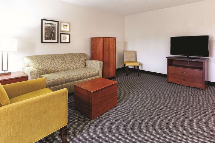Room 38 of 60