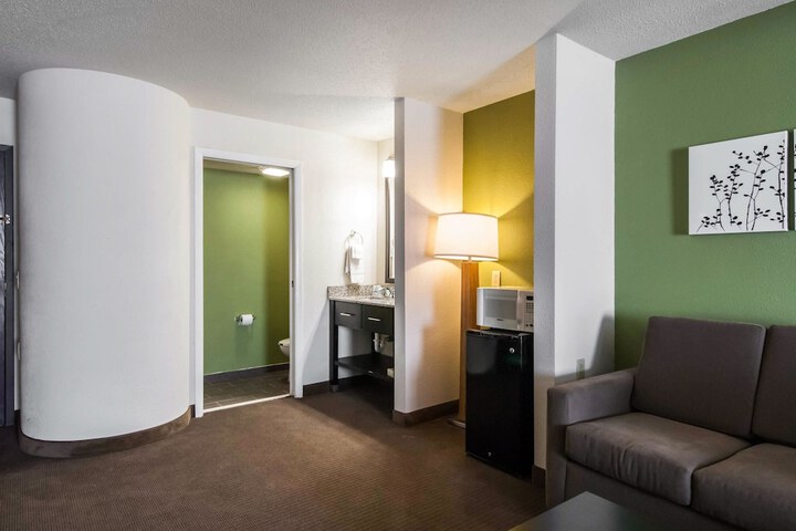 Room 22 of 31