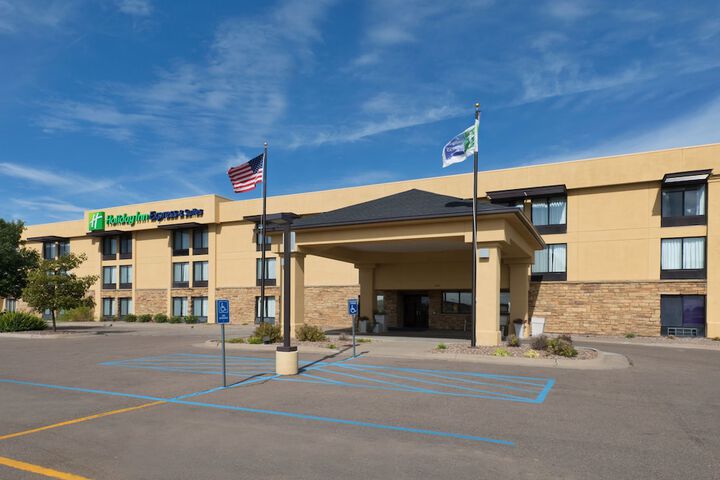 Holiday Inn Express Hotel & Suites Colby by IHG