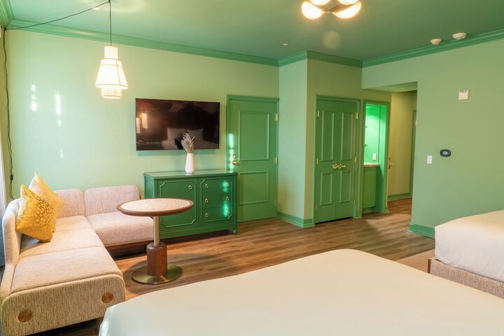 The Carlton Hotel Atascadero – Paso Robles, a Tribute Portfolio Hotel
