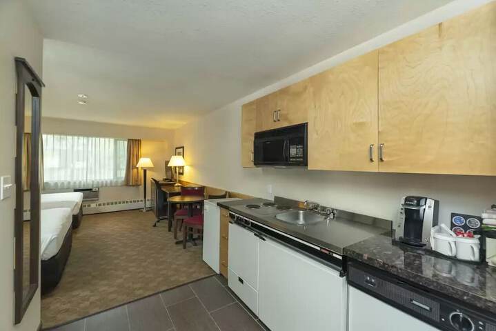 Prestige Riverside Lodge