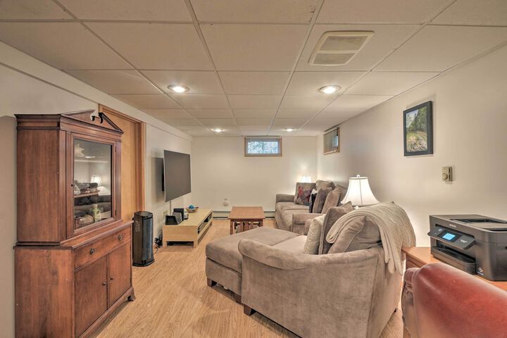 Family-friendly Woodbury Home With Yard + Deck!