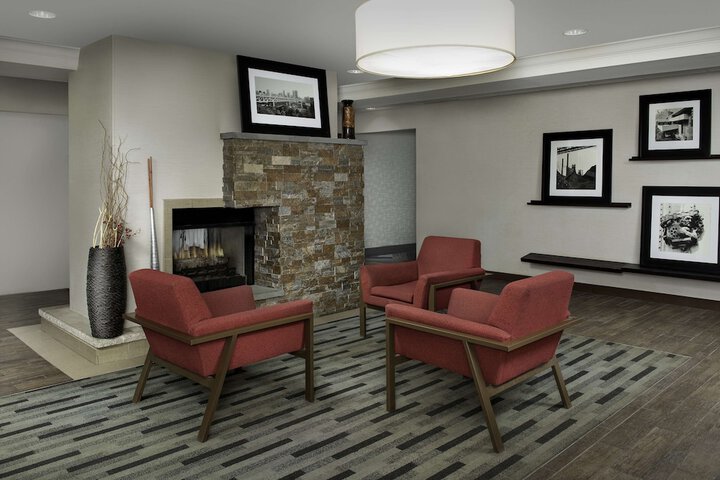 Hampton Inn Pittsburgh / Monroeville