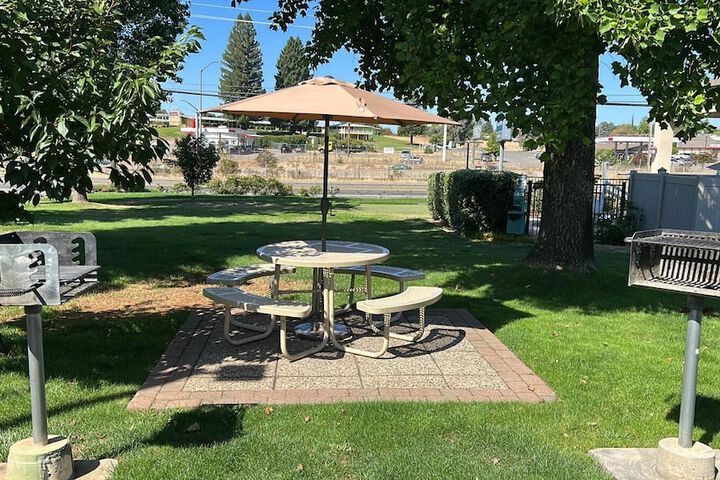 Property Grounds 28 of 29