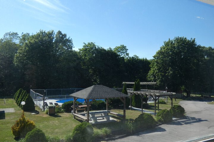 Aquastar Inn