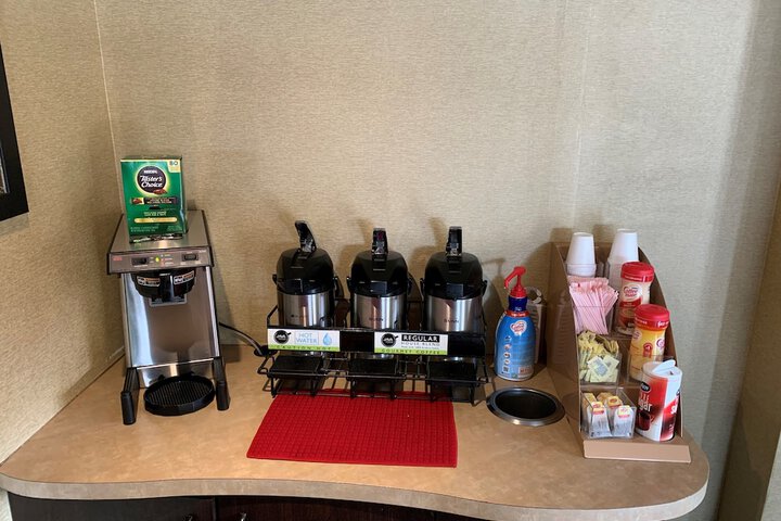 Breakfast/Coffee Service 29 of 30