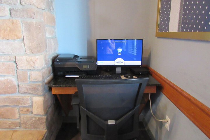 Business Center 62 of 62