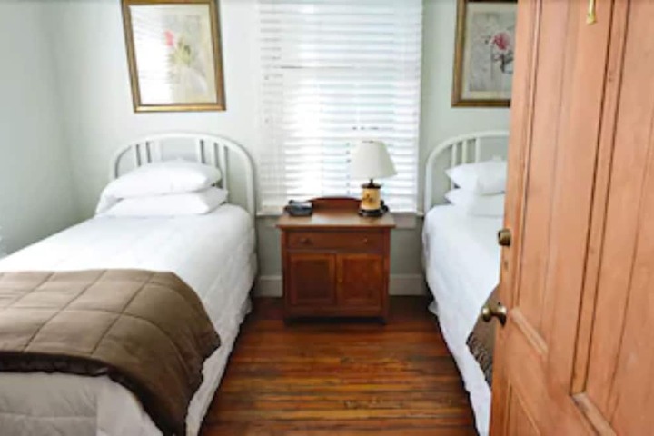 Florida House Inn