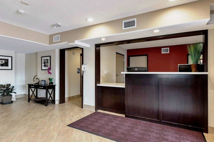 Hotel Interior 6 of 36