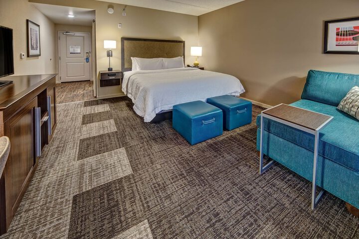 Room 16 of 49