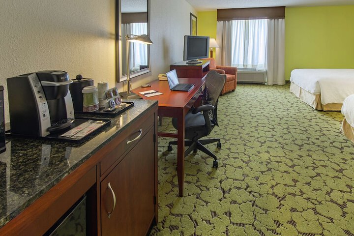 Room 20 of 35