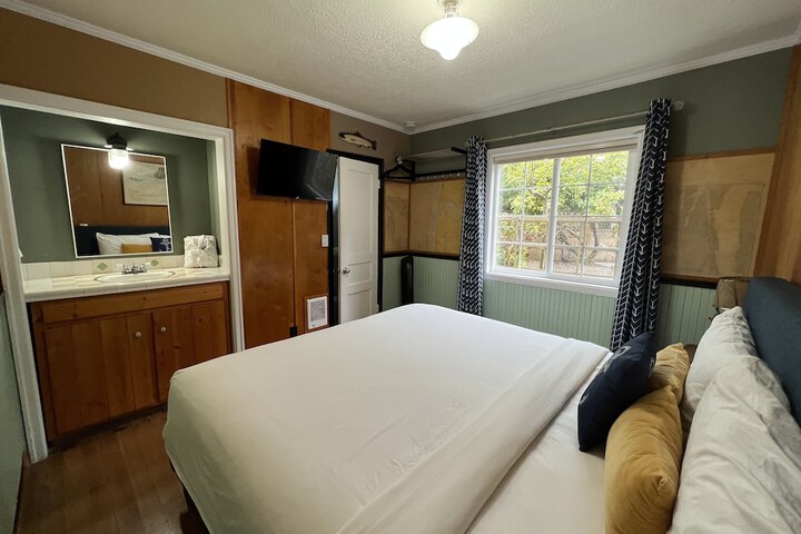 Room 60 of 99